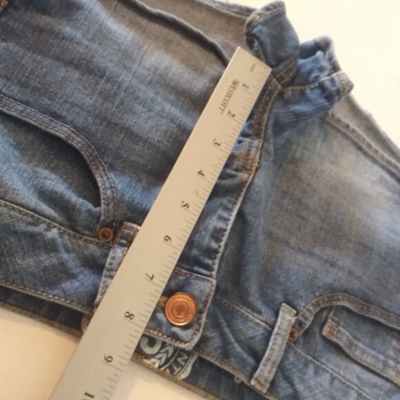 SO women's size 9 medium wash shortie shorts - Picture 8 of 13